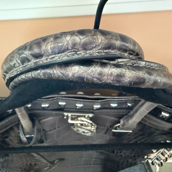 Michael Kors Vintage Croc Embossed Hilton Tote - Picture 14 of 16